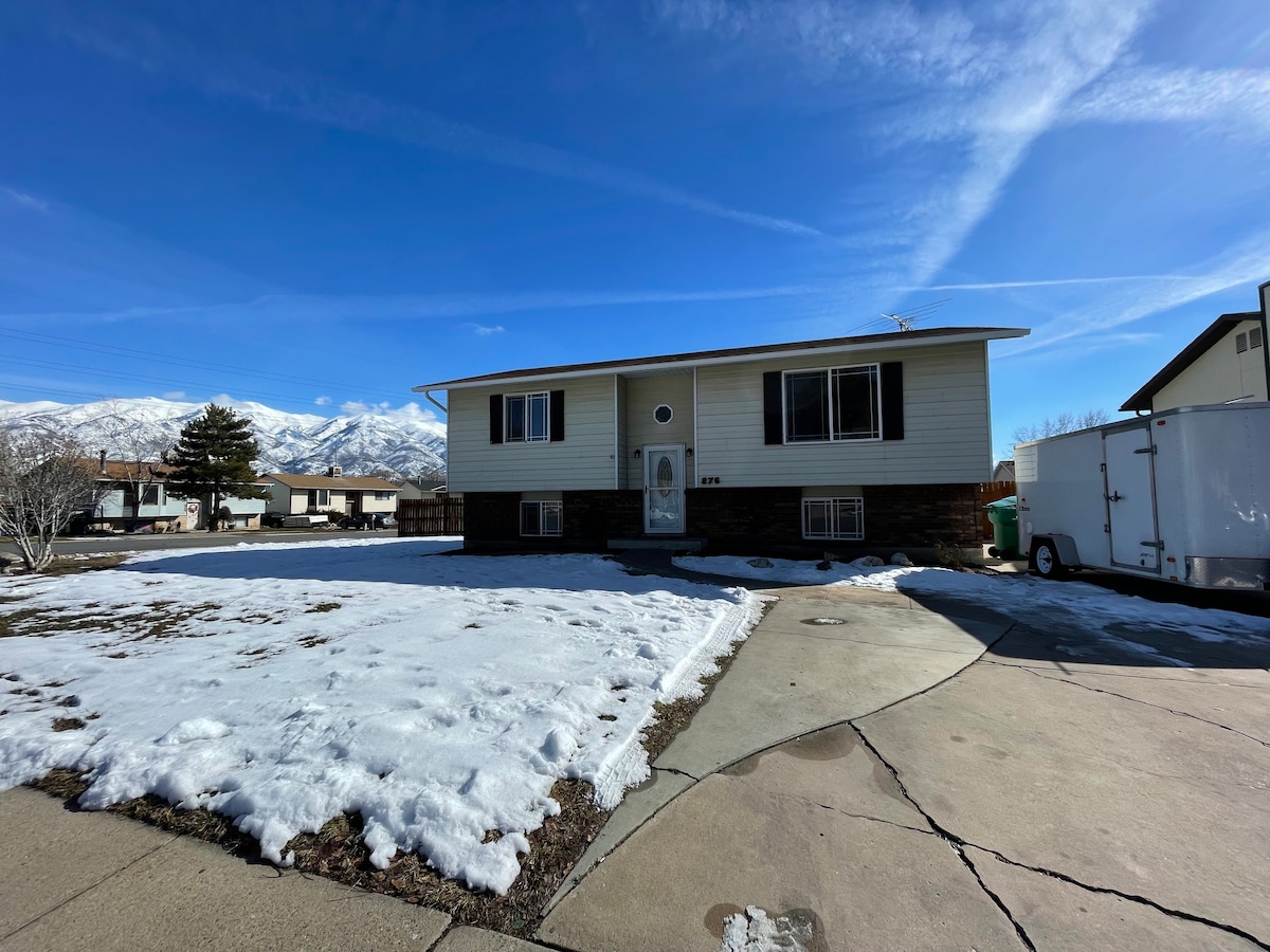 Beautiful home in Layton