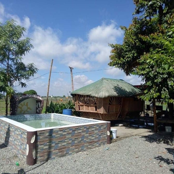 Farm house with mini pool , kawa bath