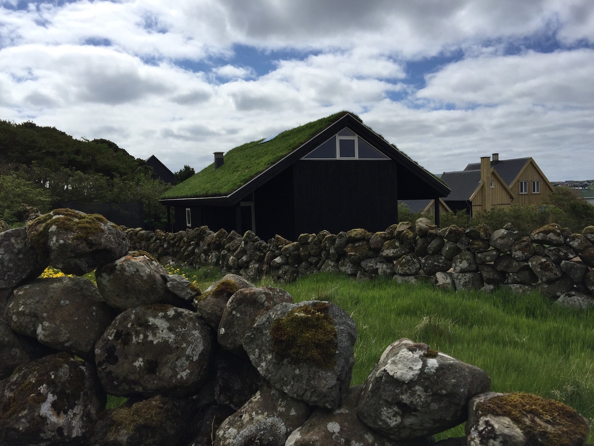Færøerne, Hyggelig hytte med luksus faciliteter