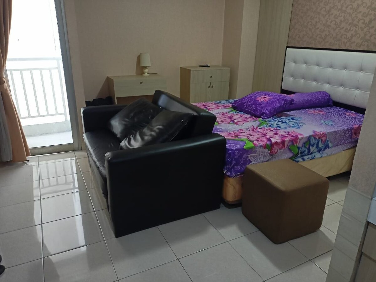 unit kamar besar dan nyaman... dapet snack dan coffe..akses dekat k pusat kota.. harga terjangkau