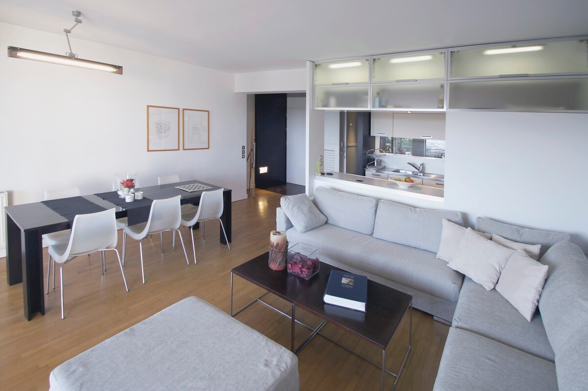 雅典里维埃拉海景90平方米设计公寓