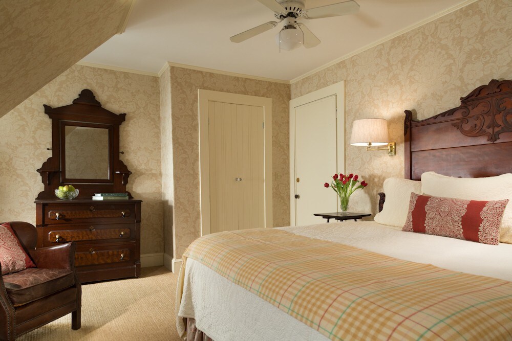 Room 9 - Pentagoet Inn Bed and Breakfast