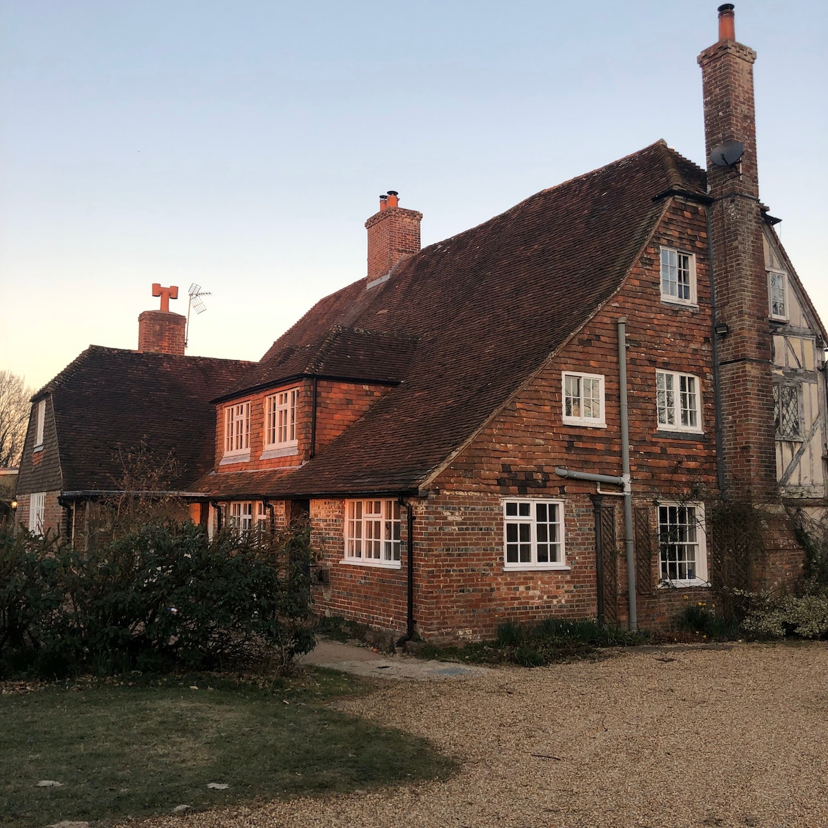 Stunning Sussex Farmhouse & views nr Glyndebourne