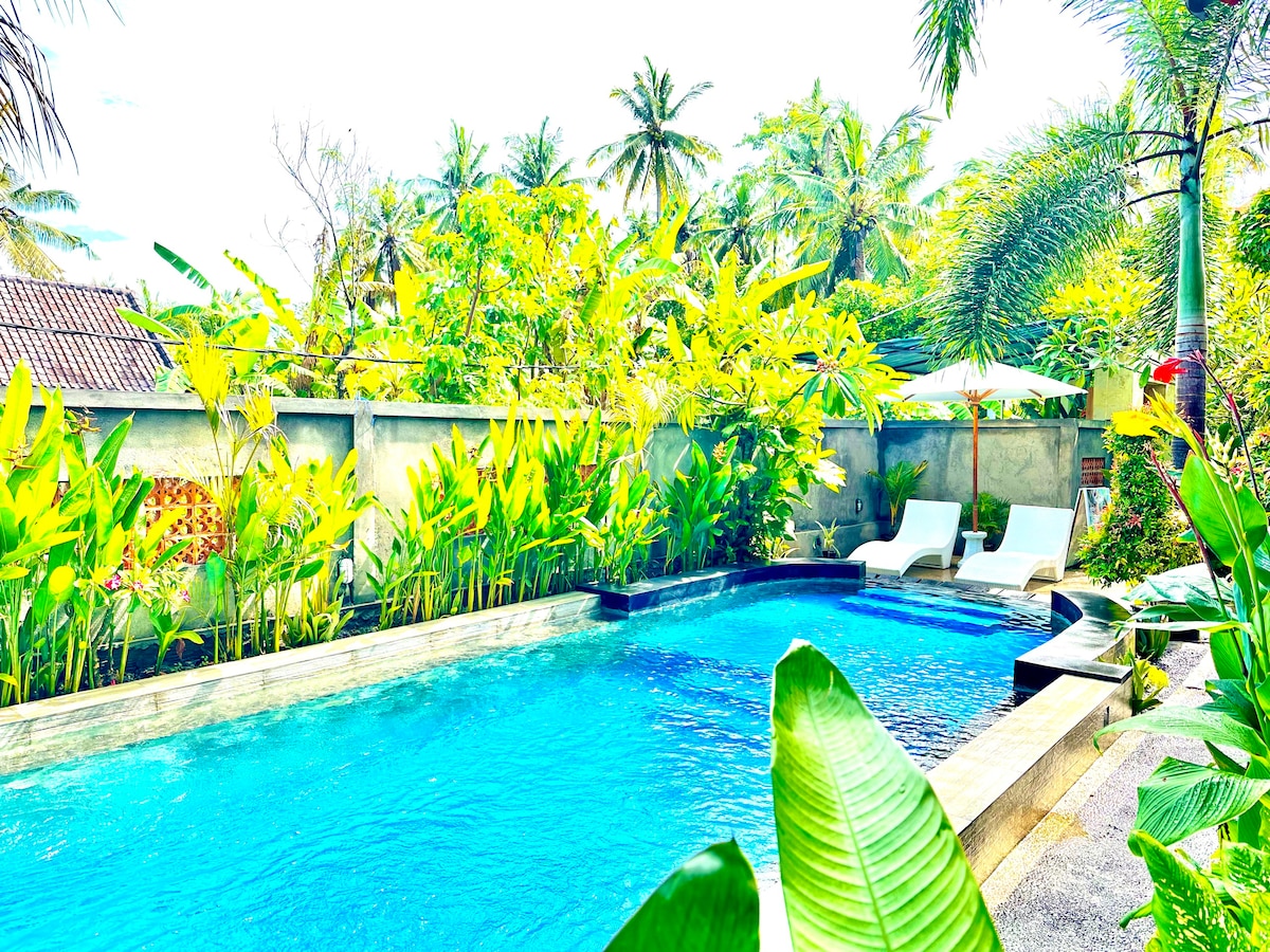 努沙佩尼达别墅（ Wonder of Villa Nusa Penida ）景观花园和泳池4