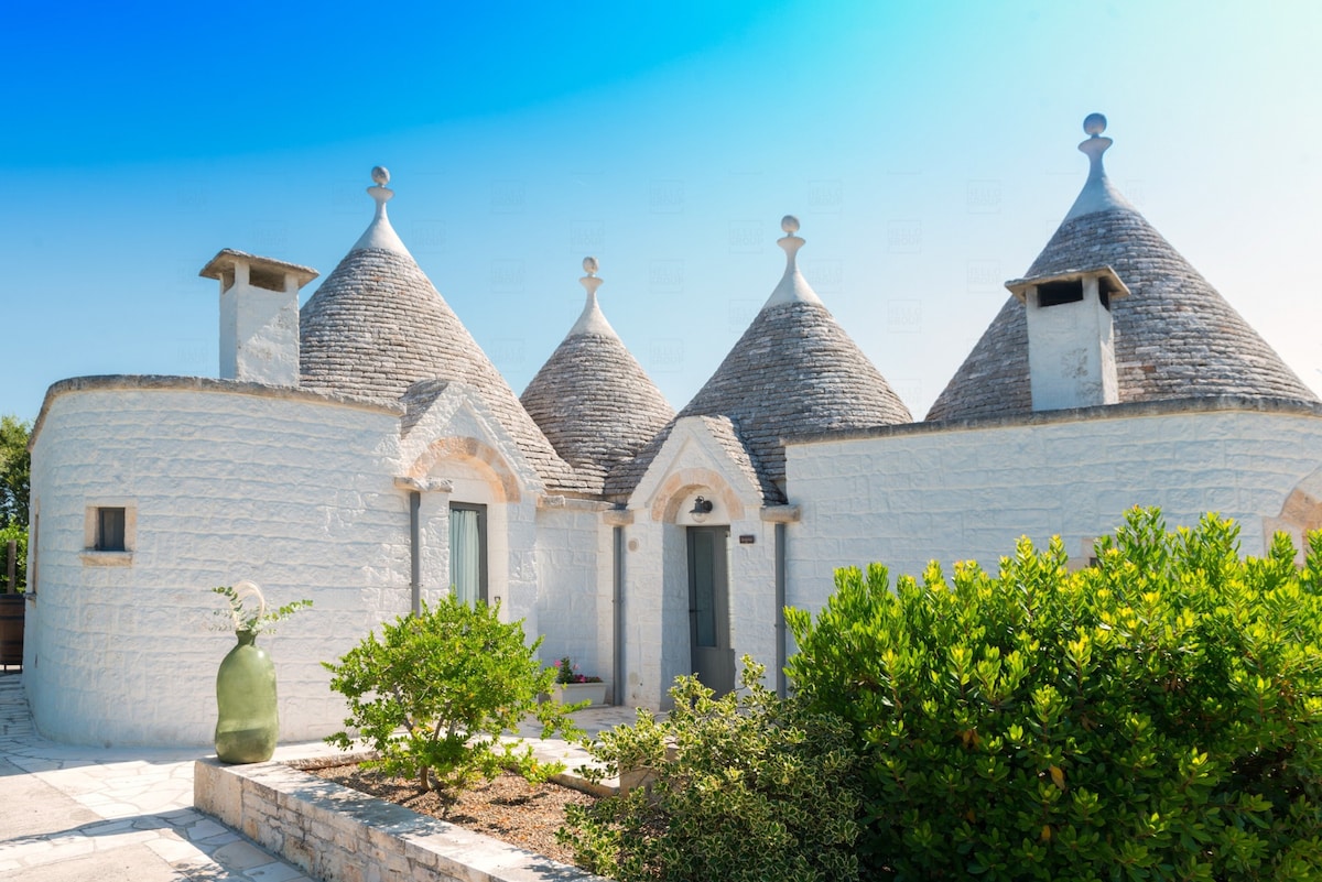 HelloApulia Trulli Albapetra with private pool