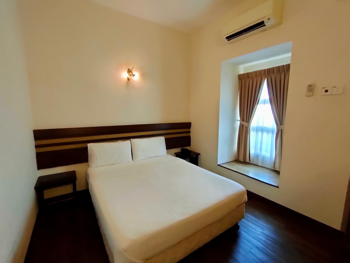马六甲拉亚（ Melaka Raya ）的舒适汽车旅馆（双人床）