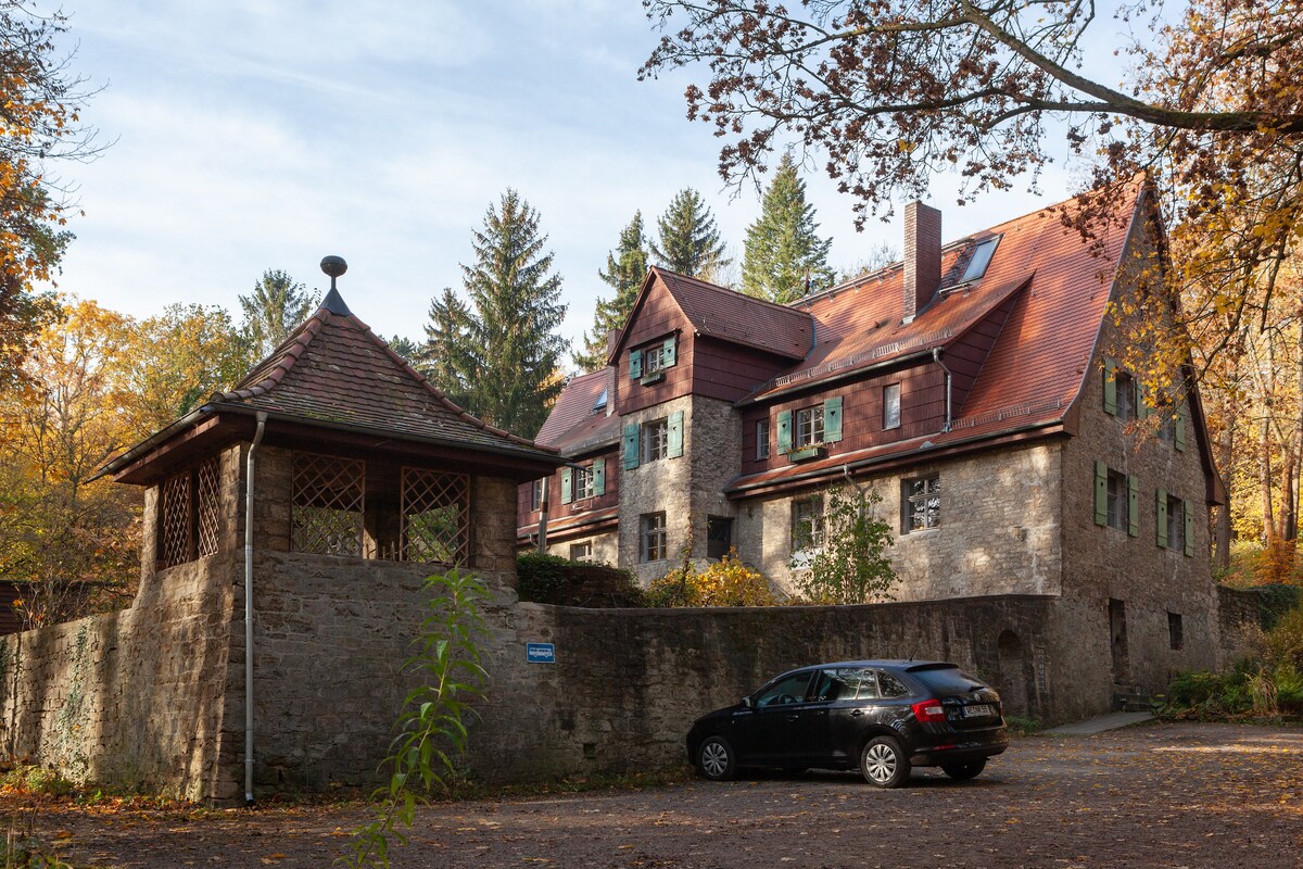 Holiday home Old Falconry in Weimar