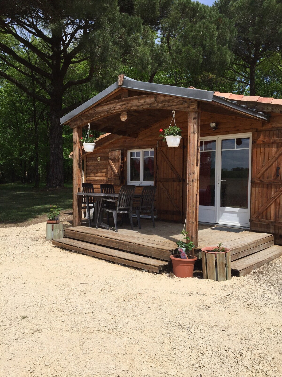 Chalet au bois des pins遮阳伞