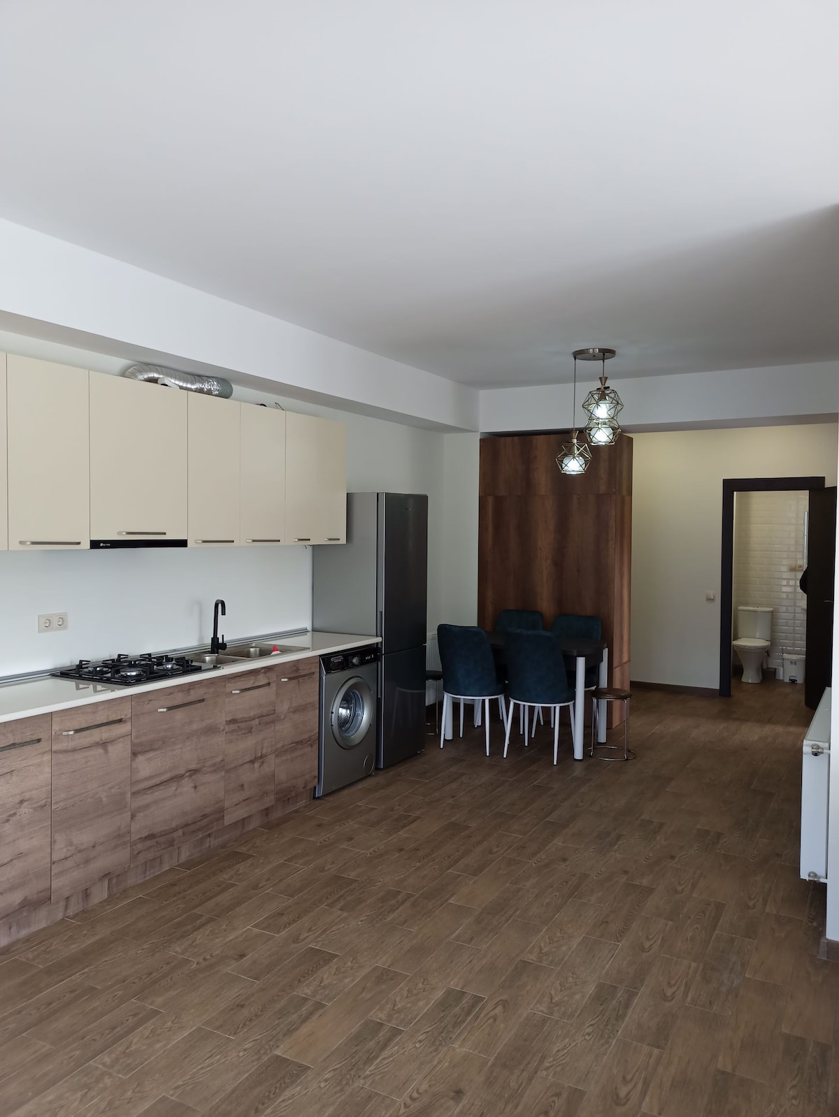 Long Term 2 Bedroom apartment