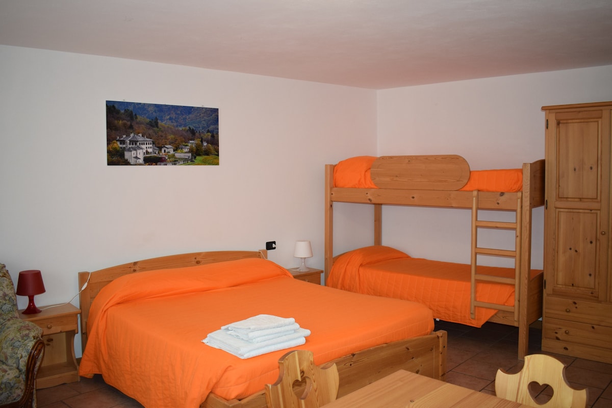 意大利-瑞士应用程序1 -单间公寓， 4张床