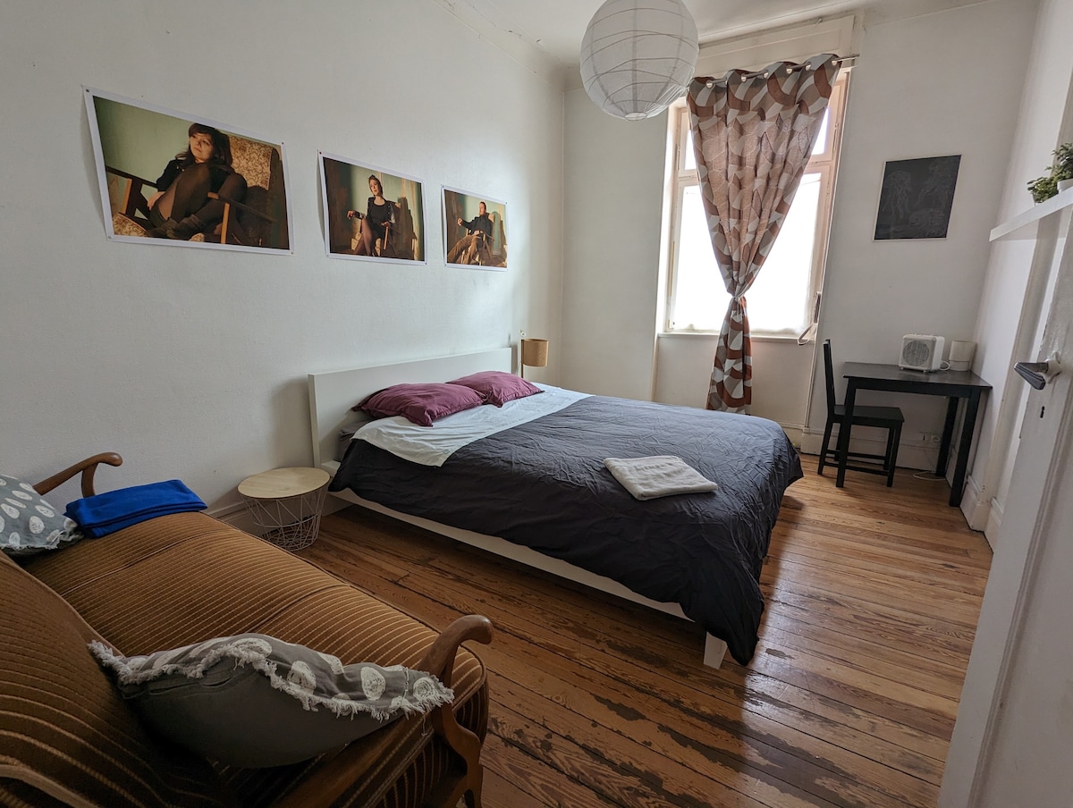 Chambre privée dans colocation chaleureuse