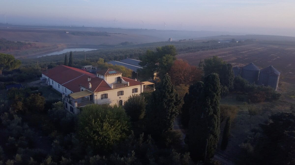 Colonna Country Home