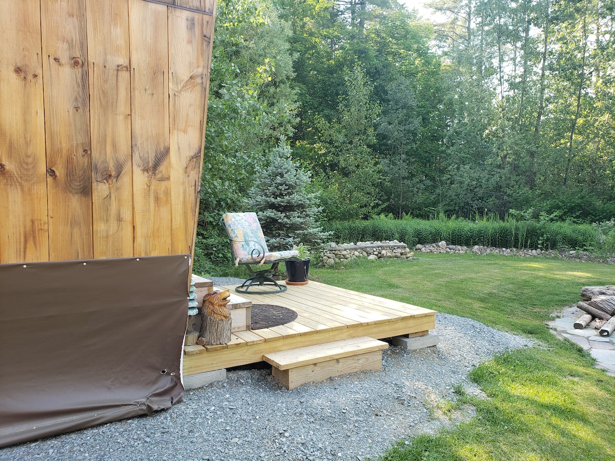 Secluded tiny house resort - DOG FRIENDLY