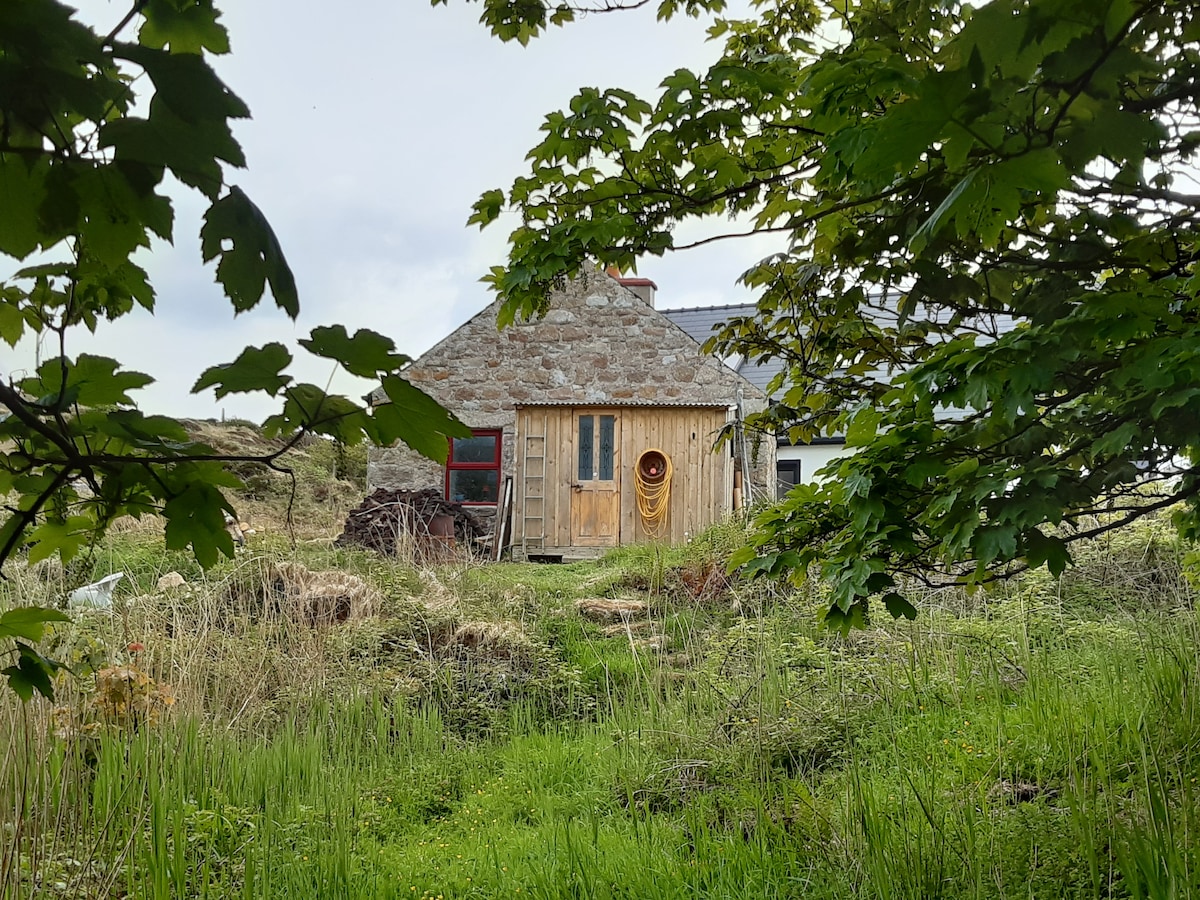 Lag Dubh Auld house on Cruit Island