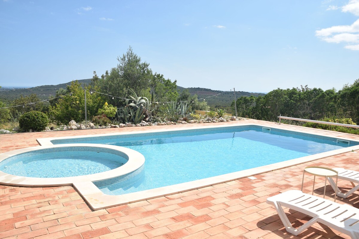 Delightful, authentic Quinta with swimming pool