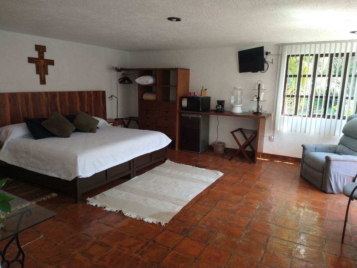 "Roble Suite "FINCA LA CASONA"