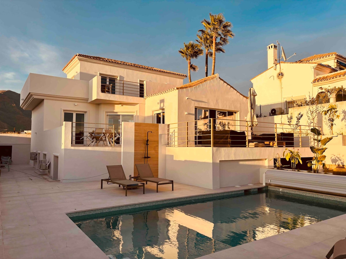 Family Beach Villa -Modern- Private pool -Estepona