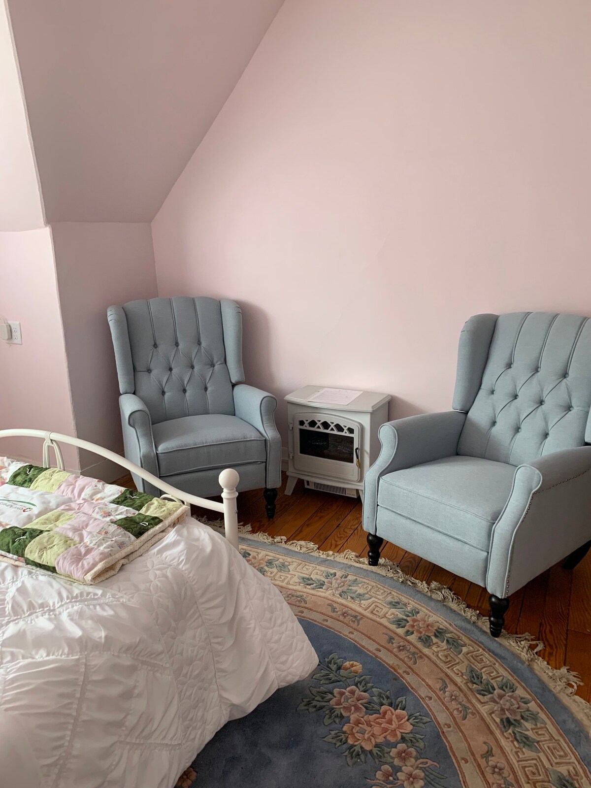 Gillis Grier Bed & Breakfast - The Pink Room