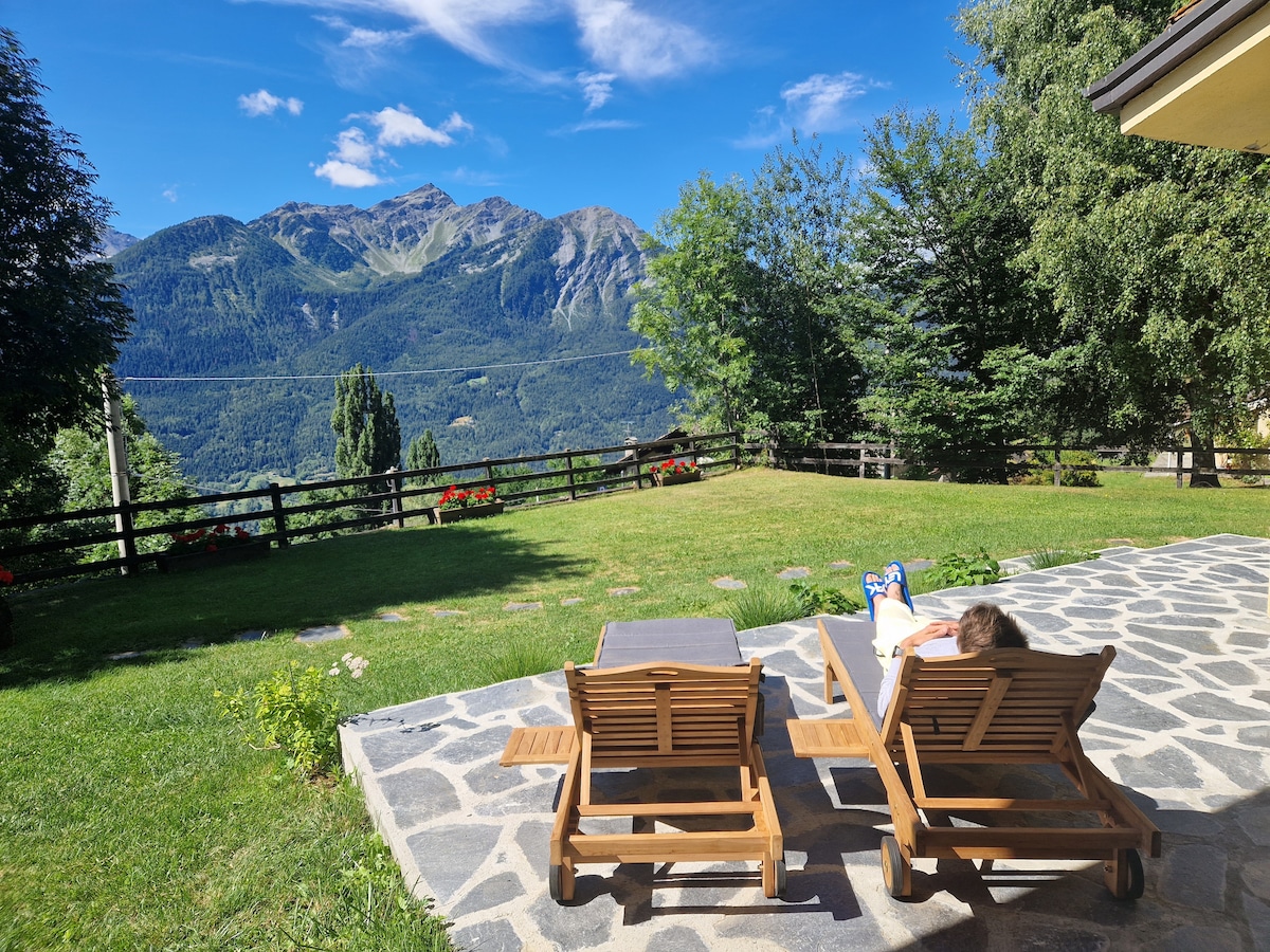 Prachtig  gerenoveerd huis aan de Mont Blanc