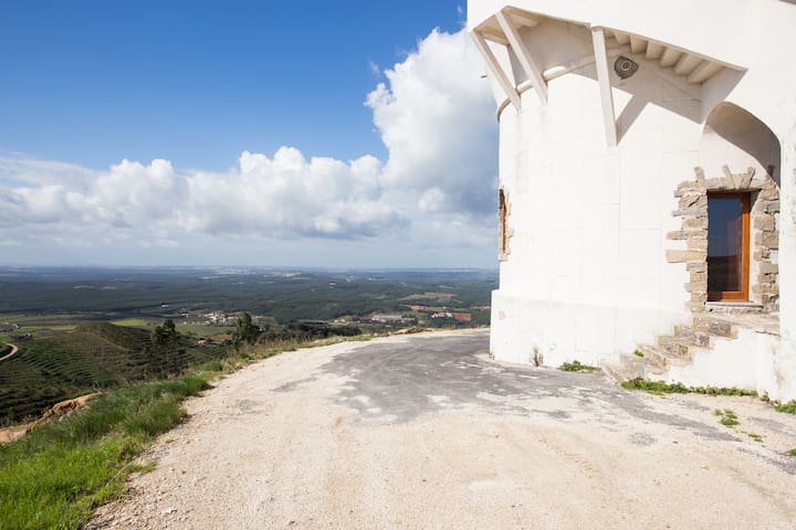 Vila Verde dos Francos的民宿