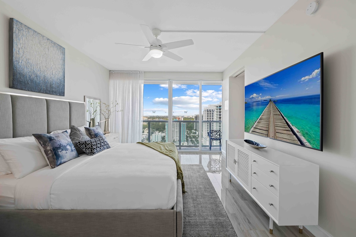 Stunning beach condo w views & hotel amenities