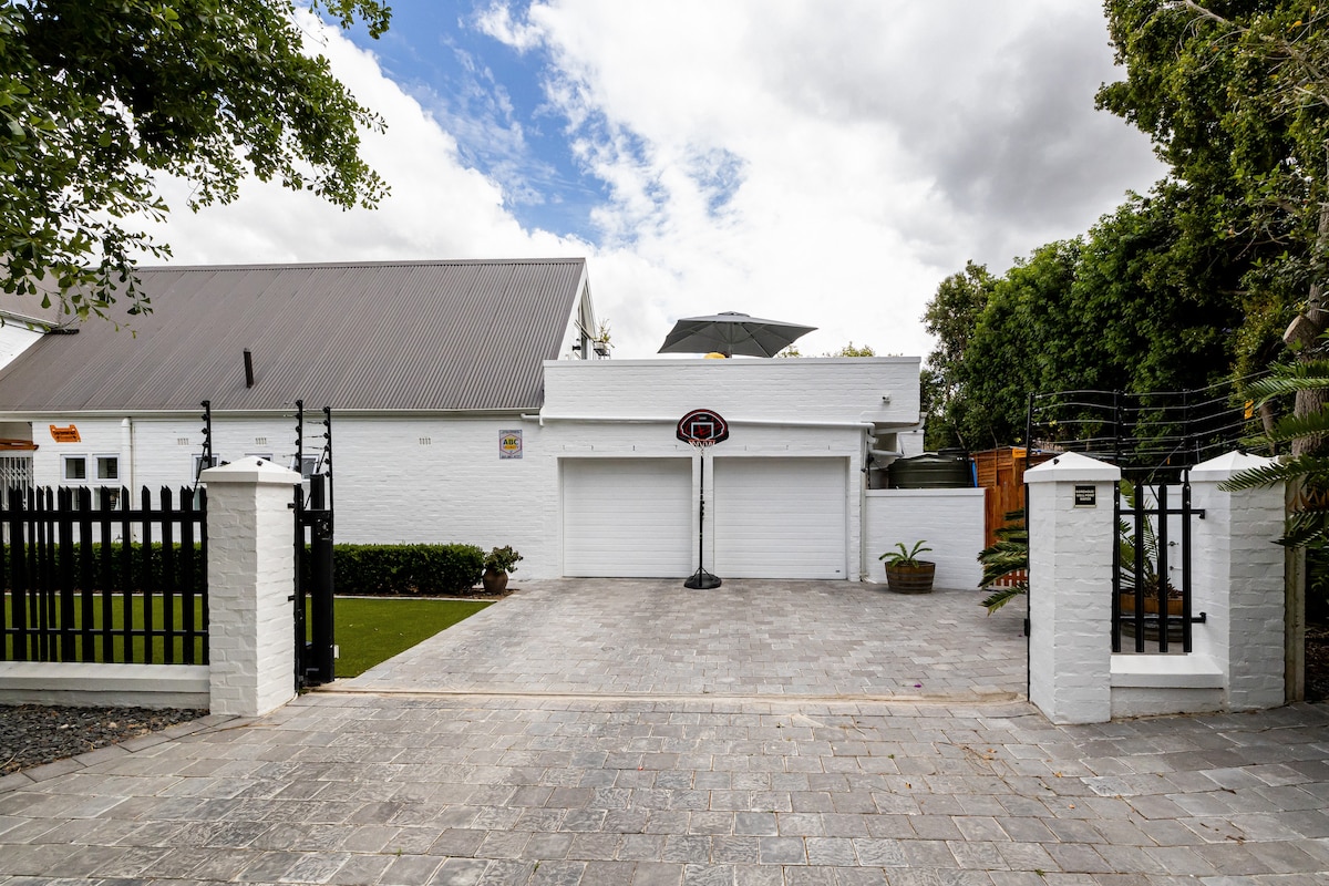 Newly renovated Stellenbosch loft