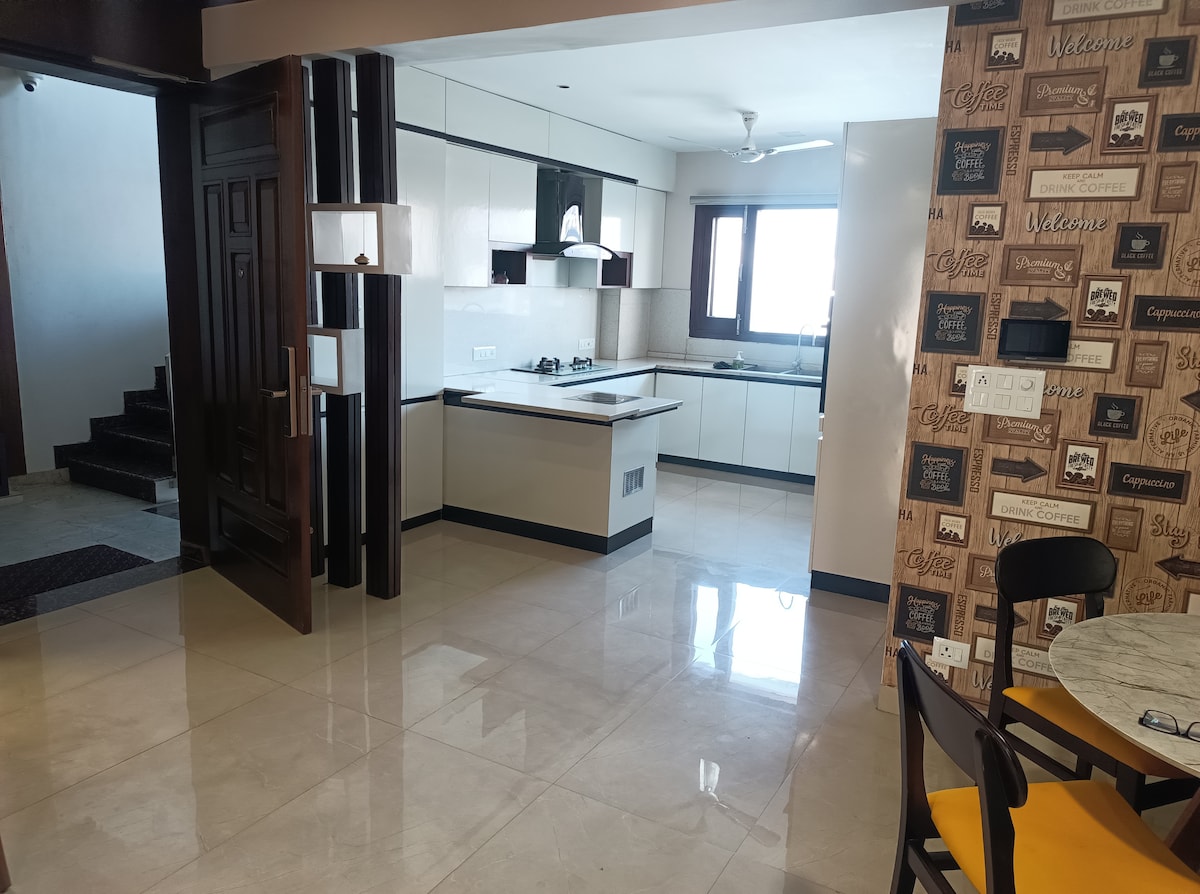 City Btiful Home 2BHK(No Party)