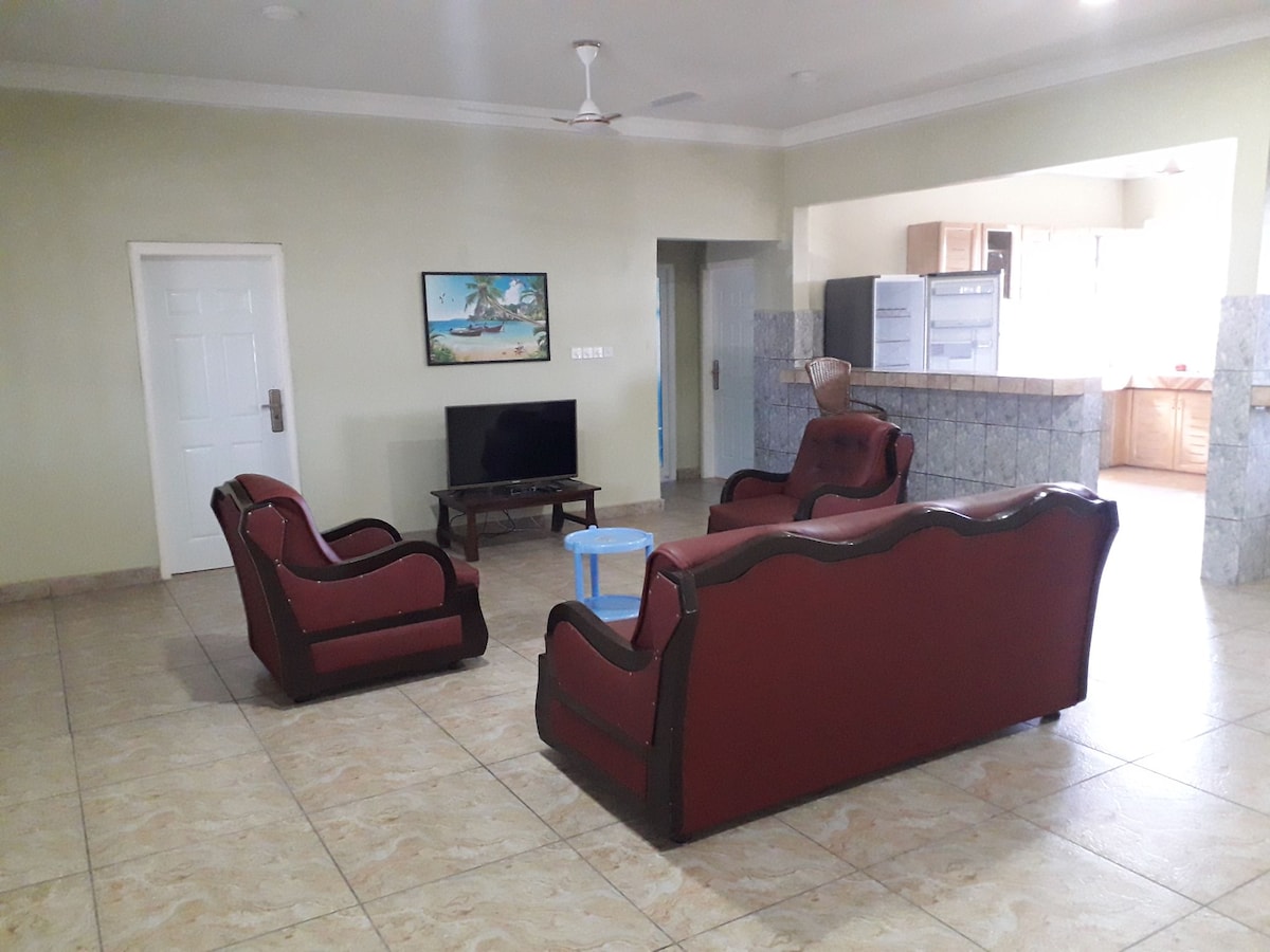 Common 4 bedroom apartment at Palm Lands-Sekondi.