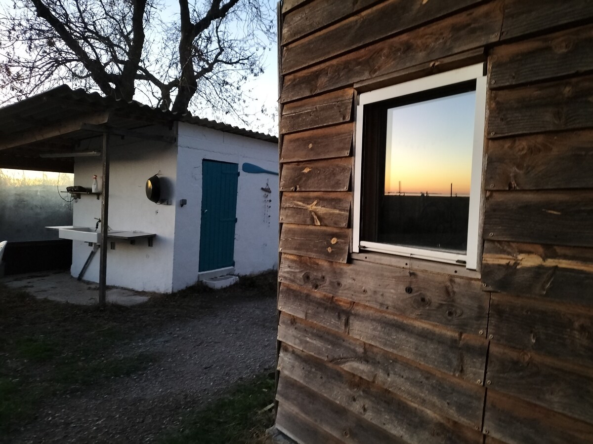 Chalet au bord de l'étang.