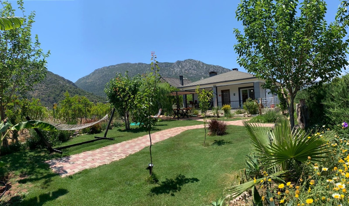 Adrasan Tatil Evleri (GÜNEŞ)