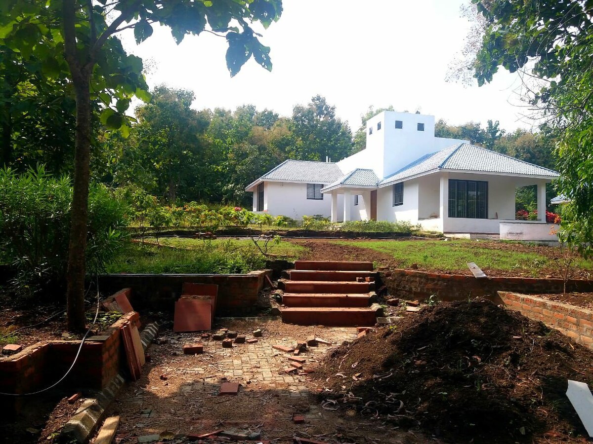 Farmhouse enclosed by Forest all modern amenities