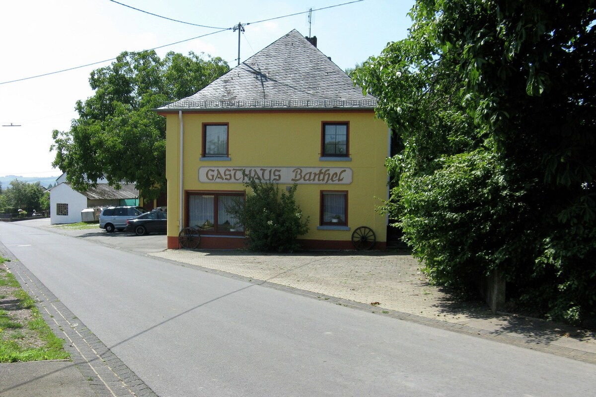 Large group house, beautifully located in Eifel.
