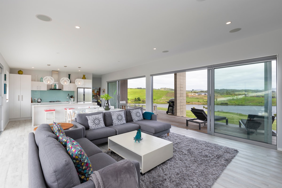 Luxe at the Lake Mangawhai