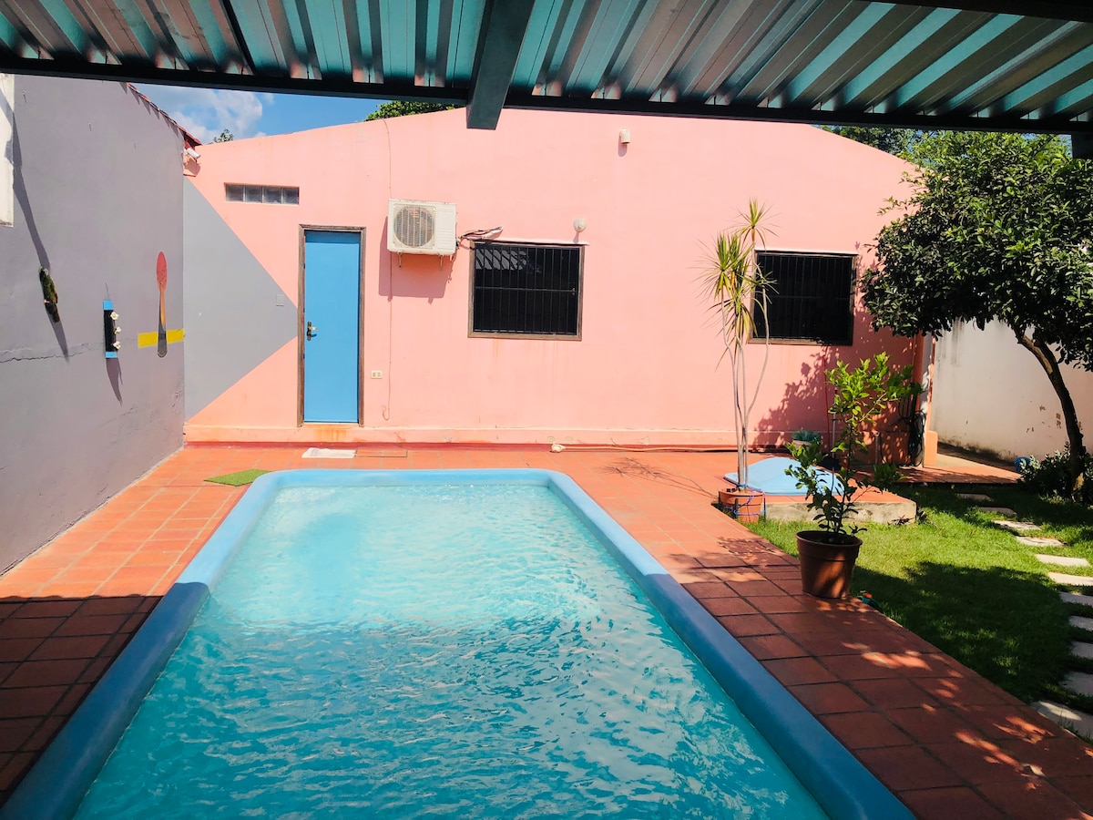 Agradable casa con piscina ideal para descansar