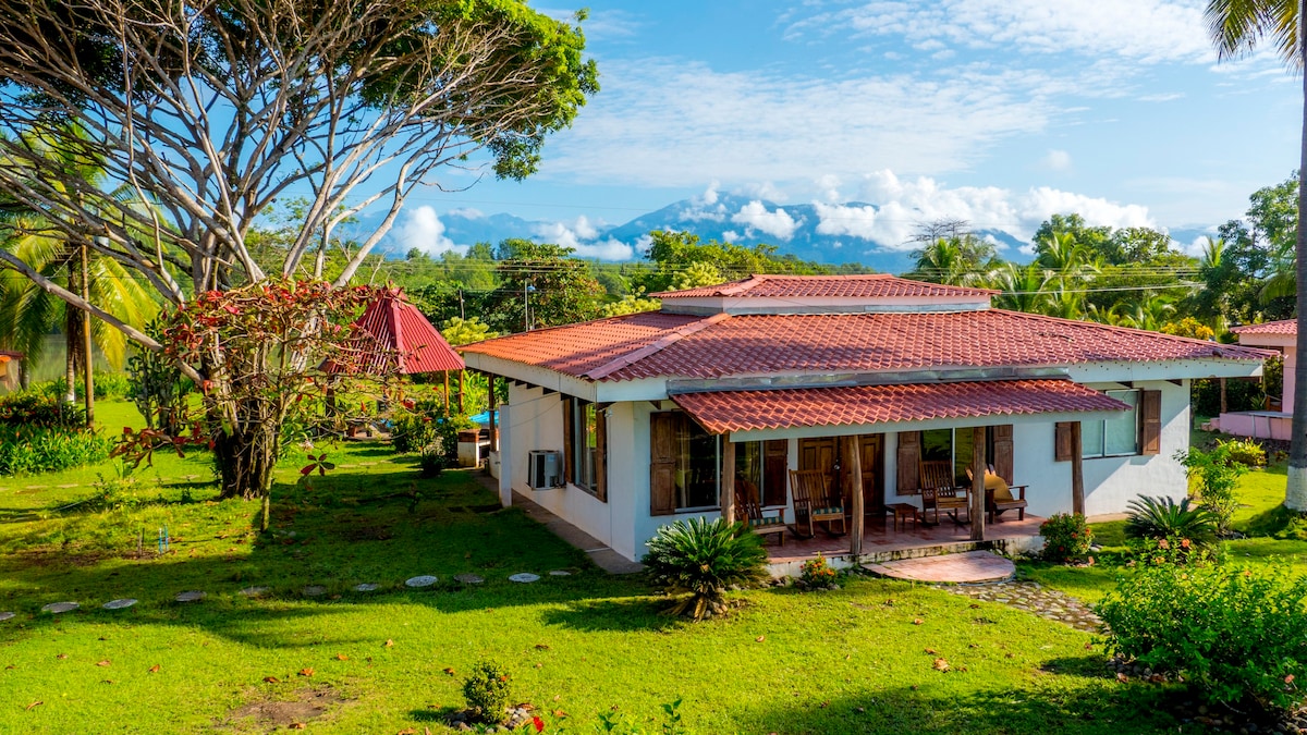 Playa Nido Blanco + Private Beachfront Casita +泳池