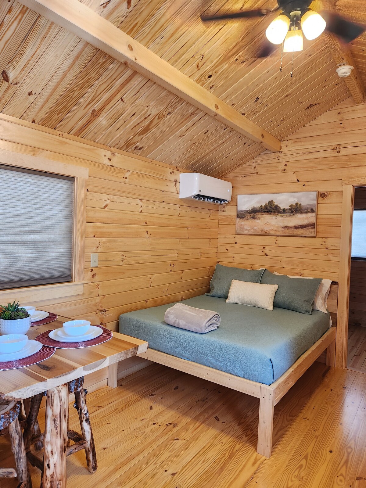 Mesa Log Cabin