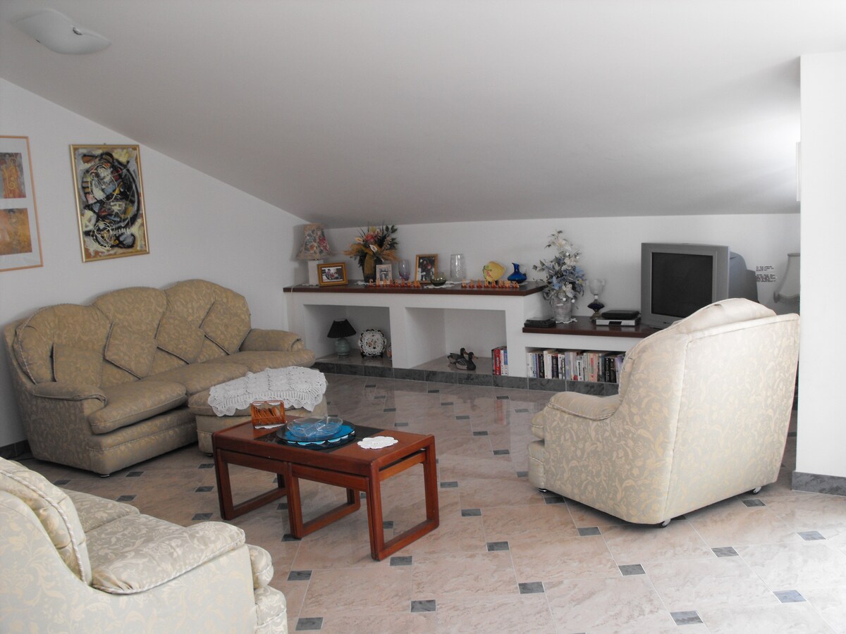 Modern, spacious holiday apartment in Ponte Melfa