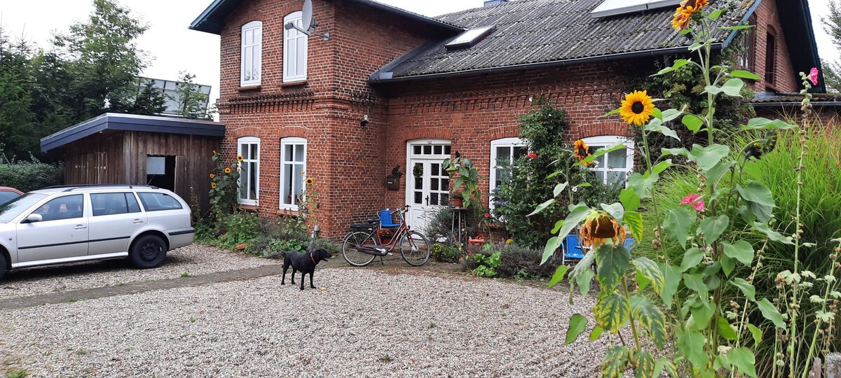 Wohnen auf Zeit in gemütl. Haus