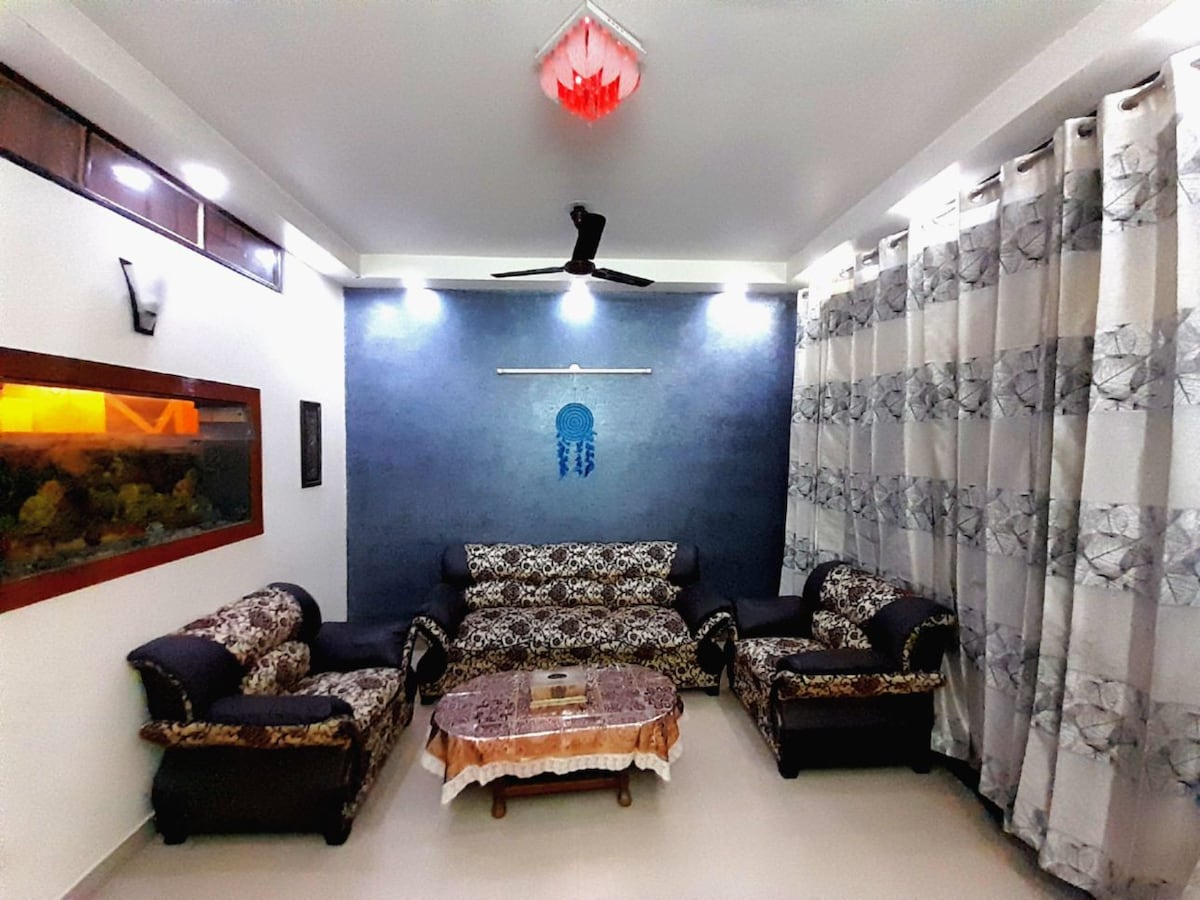 Apartment in Delhi- Fully furnished.