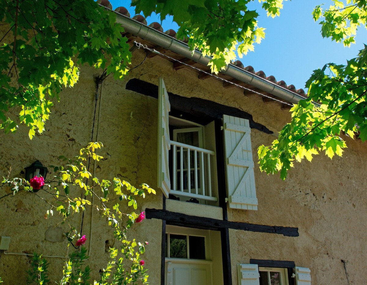 Cottage du Château La Commanderie, near Mirepoix