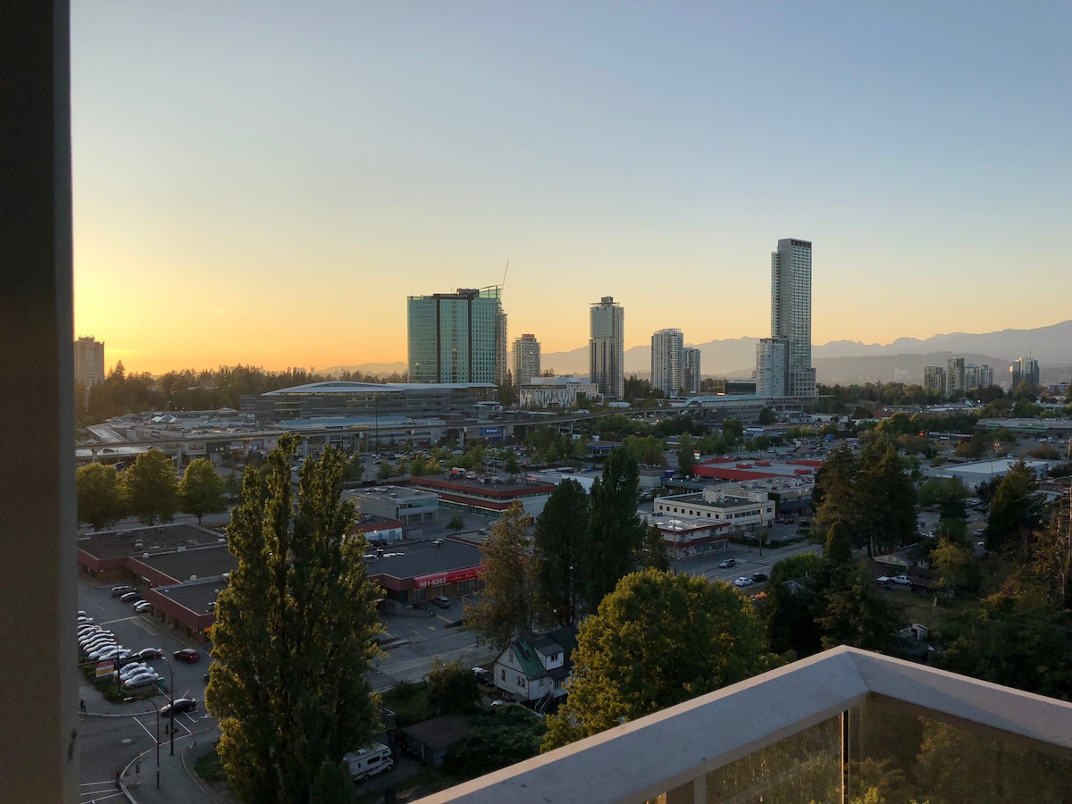 萨里中央公寓（ Surrey Central Apartment ） ，可欣赏美景