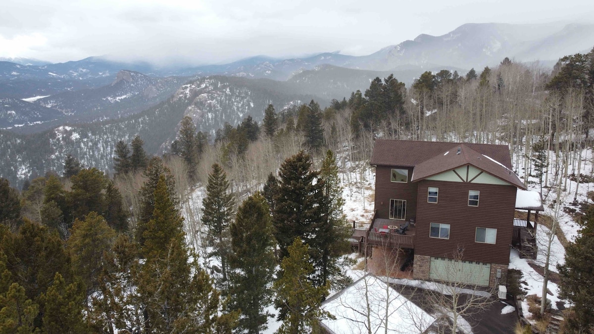 针叶树小屋（ Conifer Lodge ） -隐蔽，带美景和热水浴缸