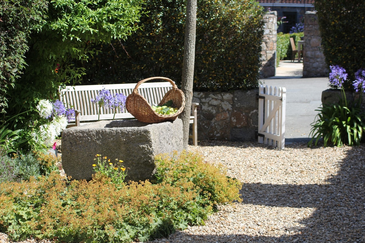 Les Granges des Fleurs Cottages