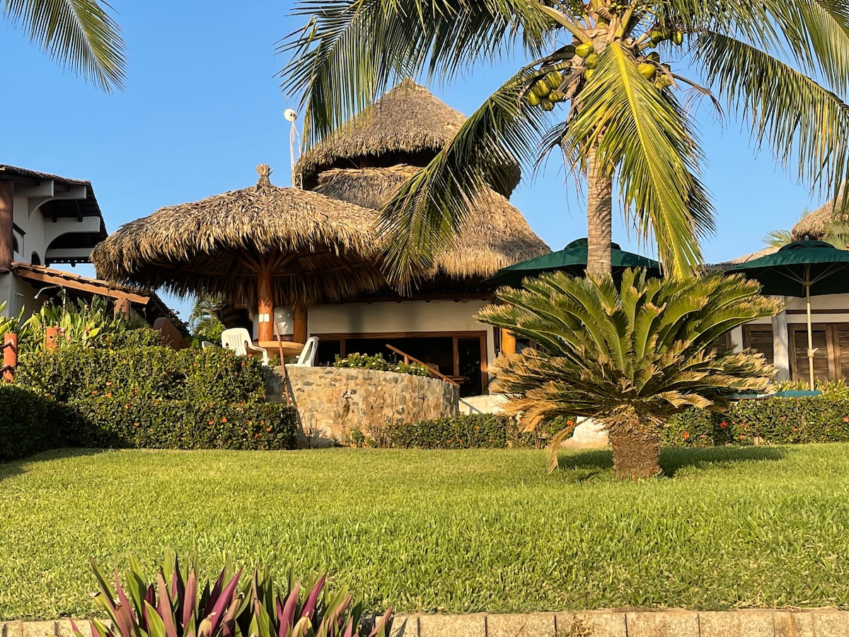 Saladita Beachfront 3-Story Pool Home: Casa Palapa