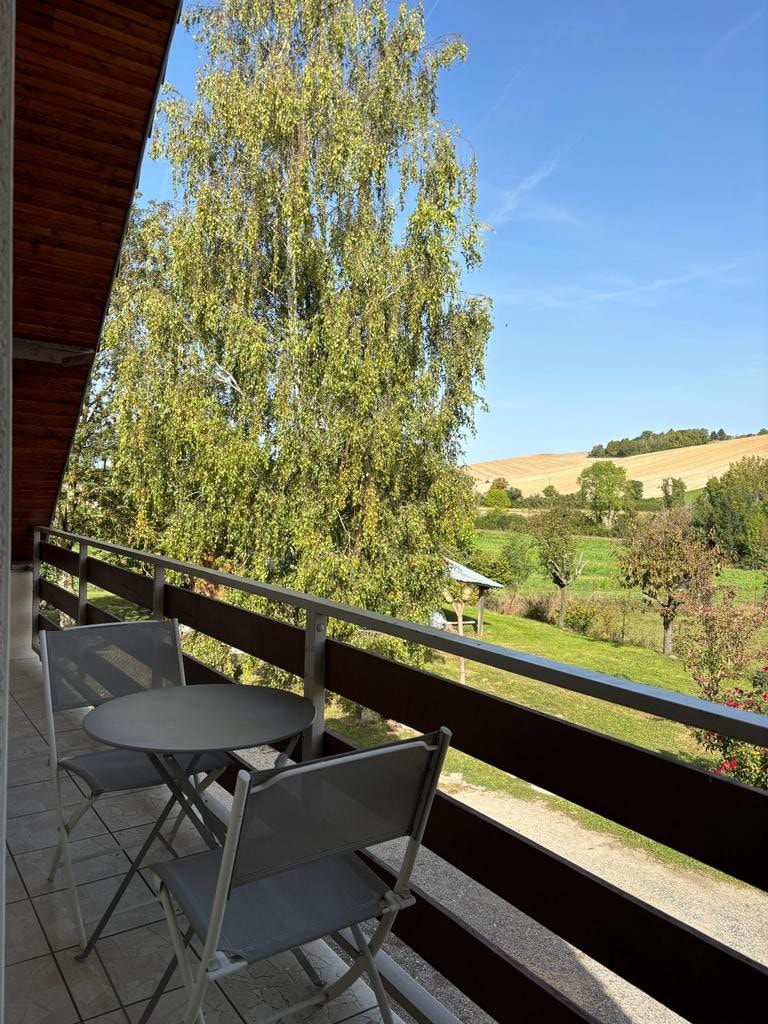 appartement dans une maison de campagne