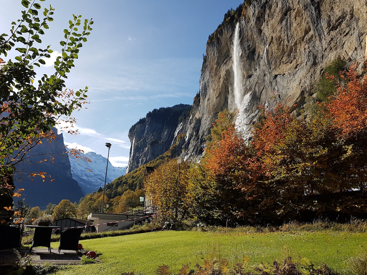 ANGIE 's Apartments LAUTERBRUNNEN +瀑布景观