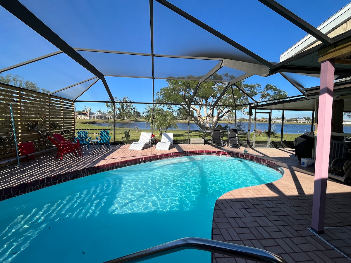 Modern Key West Vibe, Heated Pool, Lake, Sleeps 10