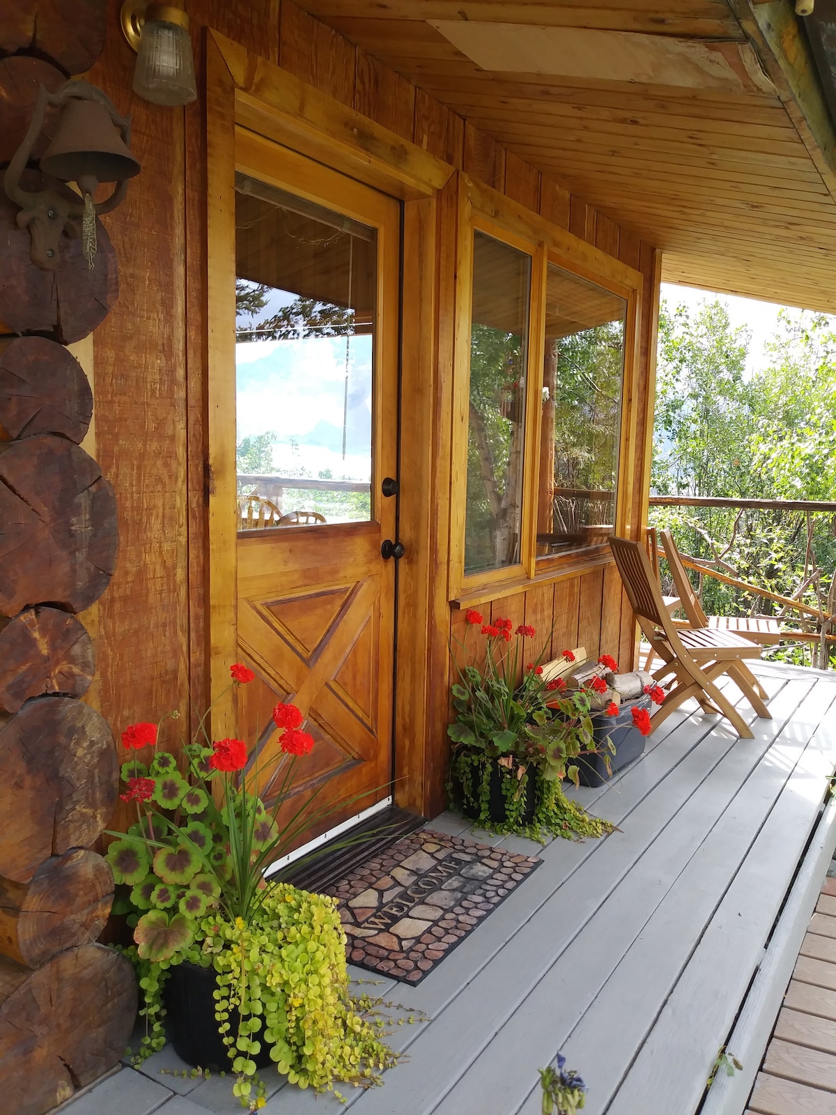 Glacier View Log Cabin