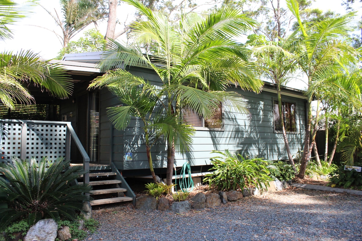 后海滩小屋（ Back Beach Cottage ） ，安全海滩