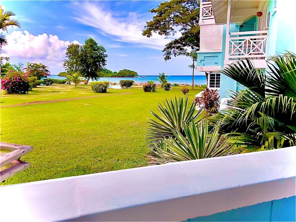 Oasis Ocean View 1 bedroom Point Village Negril